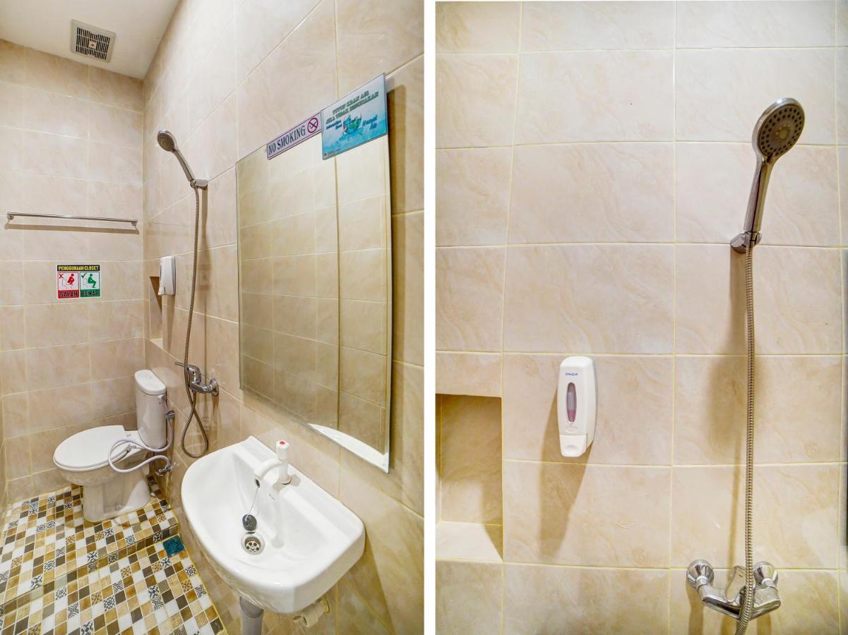 Oyo 91211 Mega Comfort Guest House Медан Екстериор снимка